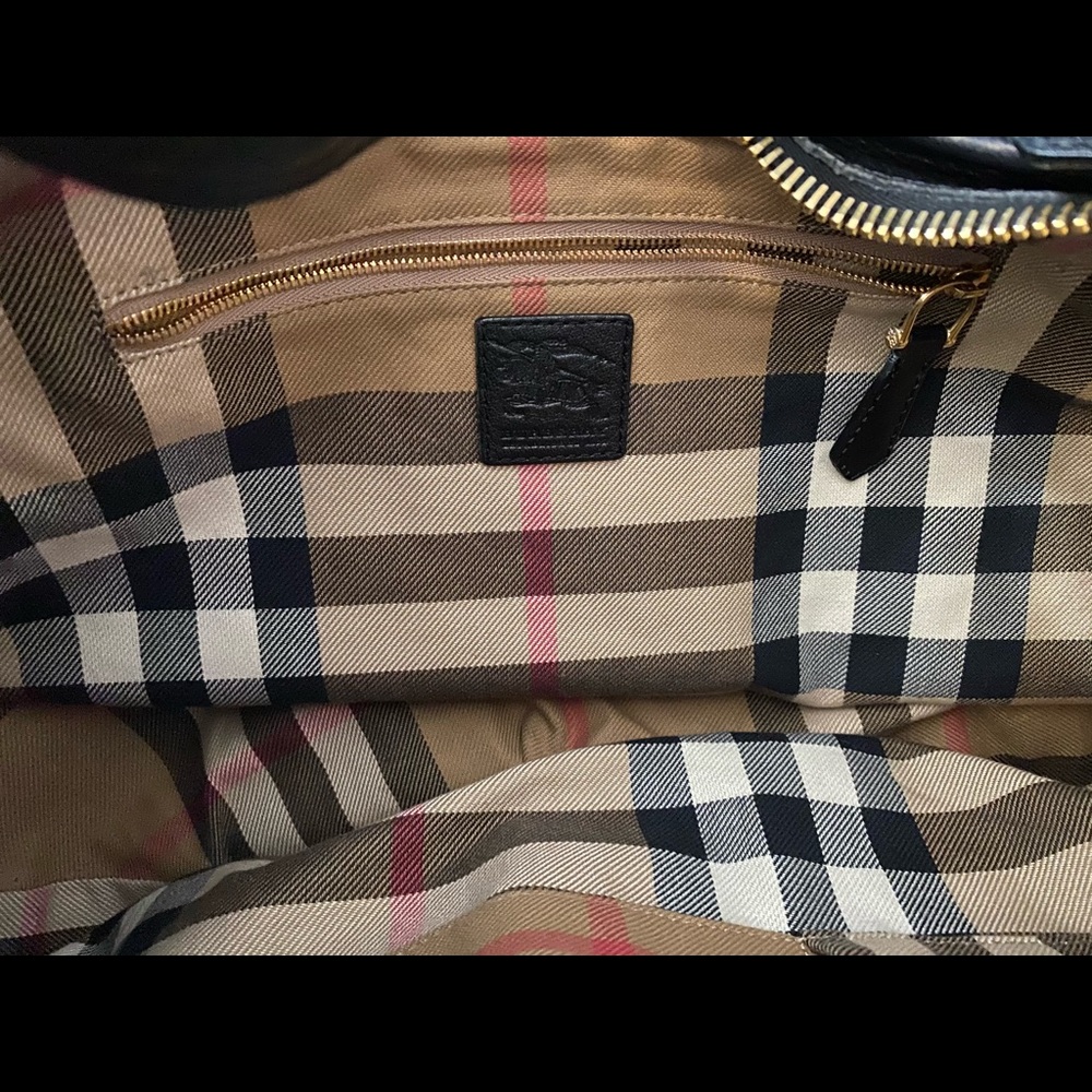 Burberry Bag - Picture 3 of 9